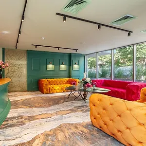 Tomis Garden Apartahotel